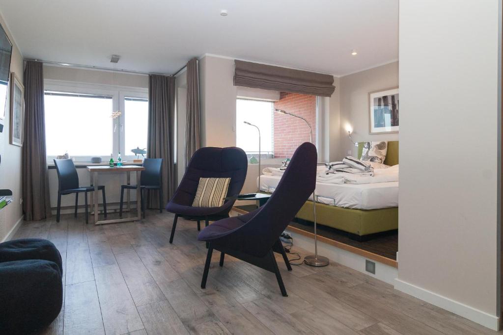 bi Strön room 2